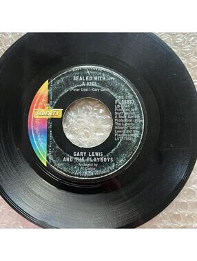 Gary Lewis and The Playboys - Sara Jane/Sealed with a Kiss 45rpm VG+ R25